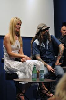 Sheri Moon Zombie feet photo thumbnail