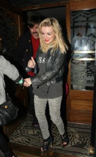 Sheridan Smith feet photo thumbnail