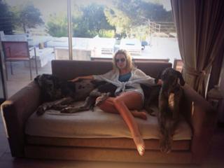 Sheridan Smith feet photo thumbnail