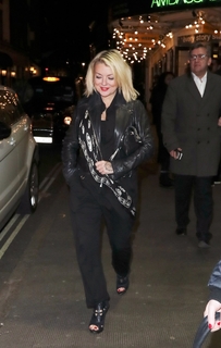 Sheridan Smith feet photo thumbnail