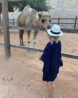 Sheridan Smith feet photo thumbnail