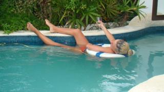 Sheridan Smith feet photo thumbnail