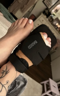 Sherilyn Fenn feet photo thumbnail