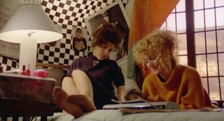 Sherilyn Fenn feet photo thumbnail