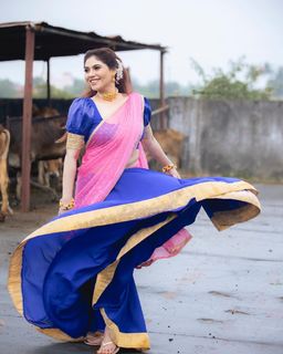 Sherin Shringar feet photo 13