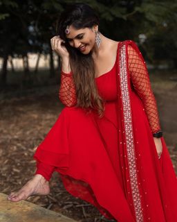 Sherin Shringar feet photo 20