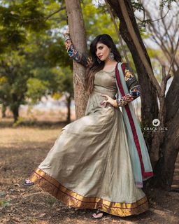 Sherin Shringar feet photo 12