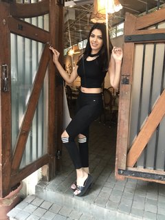 Sherlyn Chopra feet photo thumbnail