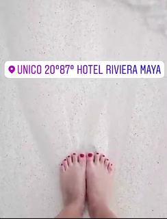 Sherlyn feet photo thumbnail