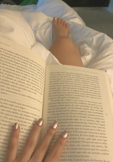 Sherlyn feet photo thumbnail
