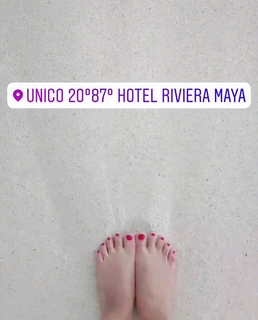 Sherlyn feet photo thumbnail