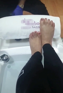 Sherlyn feet photo thumbnail