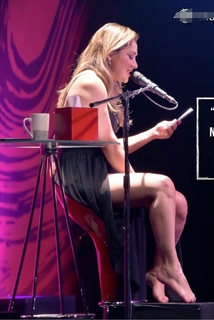 Sherlyn feet photo thumbnail