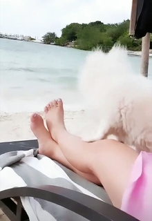 Sherlyn feet photo thumbnail