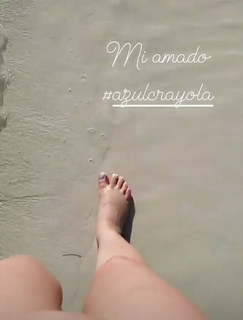 Sherlyn feet photo thumbnail