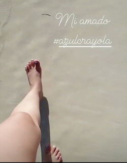 Sherlyn feet photo thumbnail