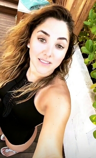 Sherlyn feet photo thumbnail