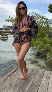Sherlyn feet photo thumbnail