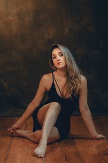 Sherlyn feet photo thumbnail