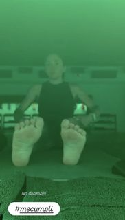 Sherlyn feet photo 14