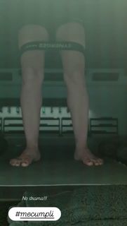 Sherlyn feet photo 11
