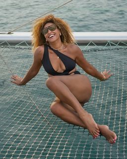Sheron Menezzes feet photo 9