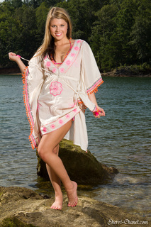 Sherri Chanel feet photo 13