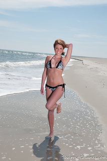 Sherri Chanel feet photo 18