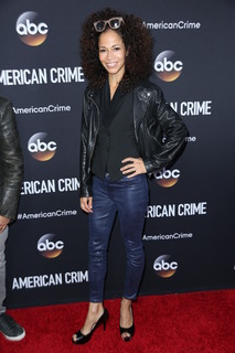 Sherri Saum feet photo 7