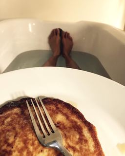 Sherri Saum feet photo 5