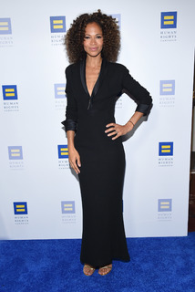 Sherri Saum feet photo 4