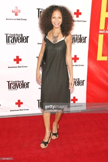 Sherri Saum feet photo 11