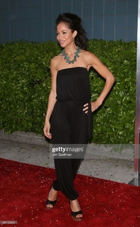 Sherri Saum feet photo 4