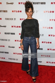 Sherri Saum feet photo 4