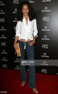 Sherri Saum feet photo 11