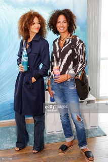 Sherri Saum feet photo 12