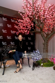Sherri Saum feet photo 5