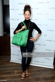 Sherri Saum feet photo 3
