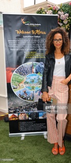 Sherri Saum feet photo 5