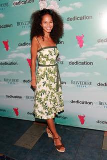 Sherri Saum feet photo 17