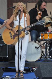 Sheryl Crow feet photo thumbnail