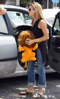 Sheryl Crow feet photo thumbnail
