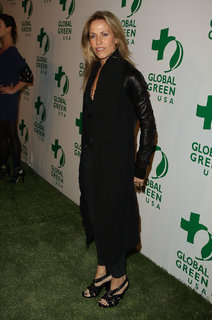Sheryl Crow feet photo thumbnail