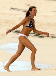 Sheryl Crow feet photo thumbnail