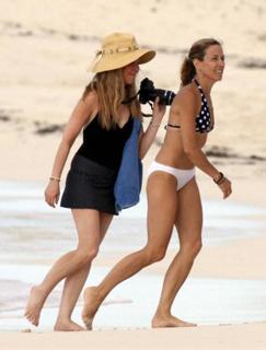 Sheryl Crow feet photo thumbnail