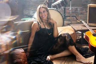 Sheryl Crow feet photo thumbnail