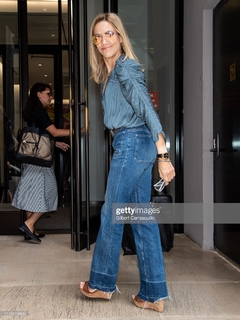 Sheryl Crow feet photo thumbnail