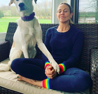 Sheryl Crow feet photo thumbnail
