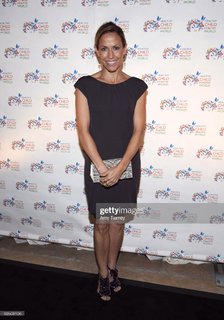Sheryl Crow feet photo thumbnail