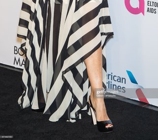 Sheryl Crow feet photo thumbnail